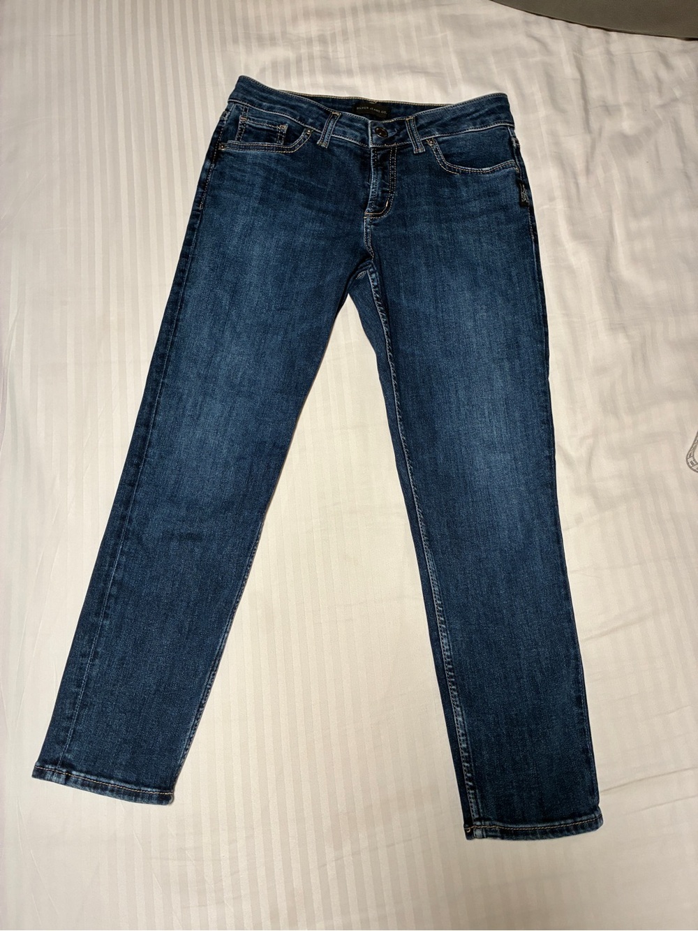 Classic women’s silver jeans co. Dark Blue Slim Jeans